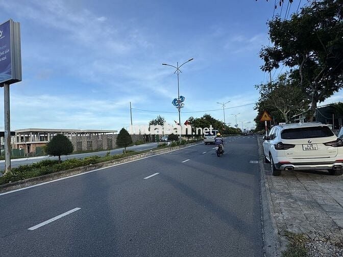 BÁN 2 LÔ ĐẤT LIỀN KỀ ĐƯỜNG LẠC LONG QUÂN, KHU BIỂN HÀ MY, ĐÀ NẴNG