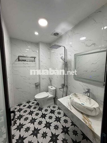 Phố PHÙNG CHÍ KIÊN - CẦU GIẤY, 50m2 x 6T, MT:4m, Thông sàn, Thang máy.