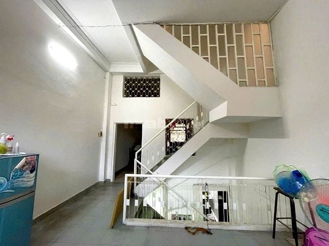 BÁN NHÀ MẶT TIỀN : 403 HỒNG BÀNG - P. 14 - Q. 5 - TPHCM
