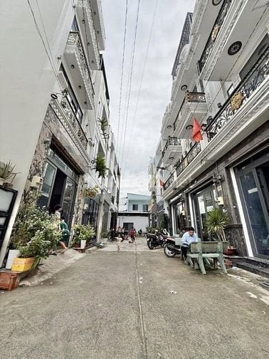 HIẾM,RỘNG,RẺ-NỘI THẤT ĐẸP-XH NGỦ TRONG NHÀ-DT 60M2-4TẦNG-LÊ TRỌNG TẤN 