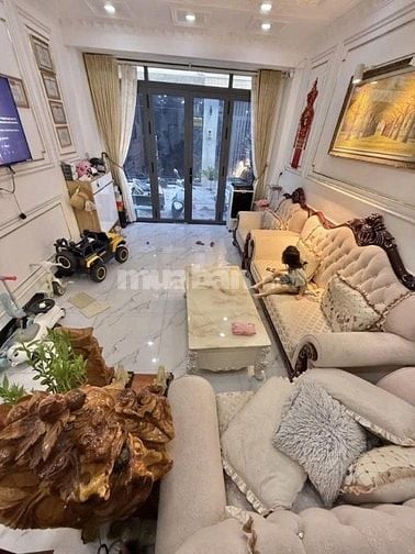 HIẾM,RỘNG,RẺ-NỘI THẤT ĐẸP-XH NGỦ TRONG NHÀ-DT 60M2-4TẦNG-LÊ TRỌNG TẤN 