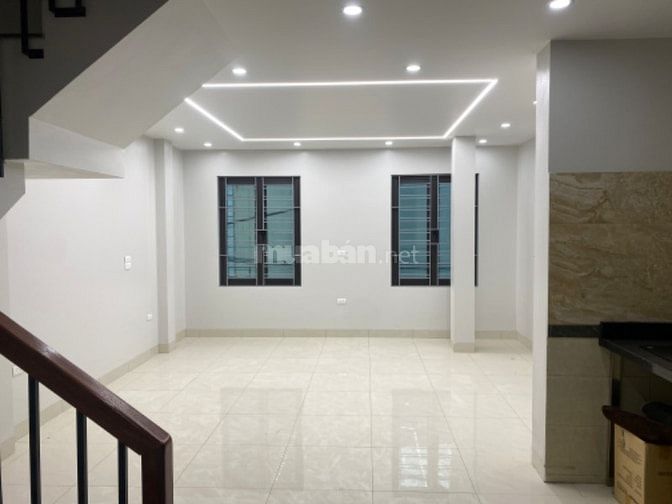 Cho thuê nhà 6 tầng số 5, ngõ 5 đường Anh Dũng, Hoàng Sa, Kim Nỗ, Đông