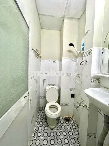 Cho thuê phòng trọ giá rẻ full nội thất tiện qua quận 1 quận 2