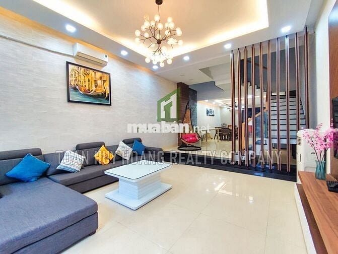 Nhà đẹp khu Nam Việt Á 5 PN full nội thất hiện đại