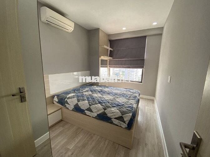 Cho thuê căn hộ Park Legend, 42m2, 1PN riêng, 1WC, full, giá 11tr