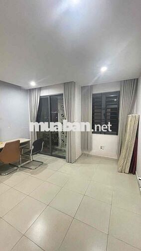 Cho Thuê Nhà DT 90m2 1Trệt 1Lầu 2Pn 3Wc Hẻm Ôtô Sẳn Nội Thất Gần NTT
