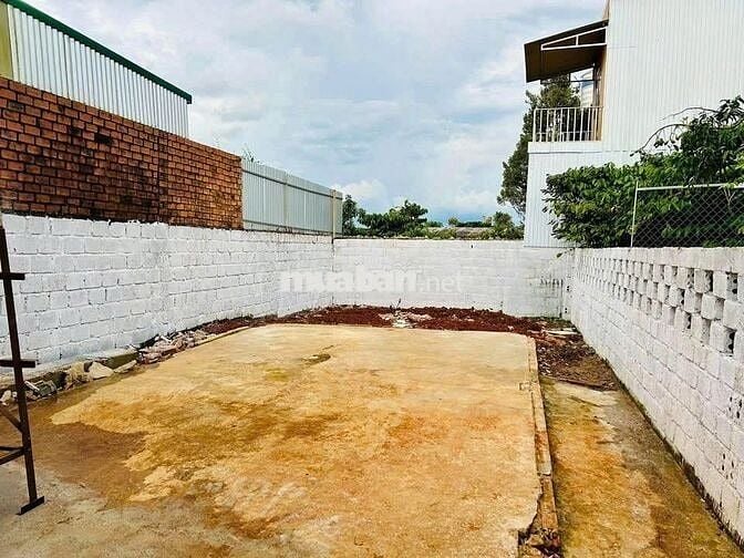 🔥SIÊU PHẨM🔥Mặt Tiền Bà Điểm Nhà C4 Giá 820 Triệu Sổ Sẵn DT 119M2.