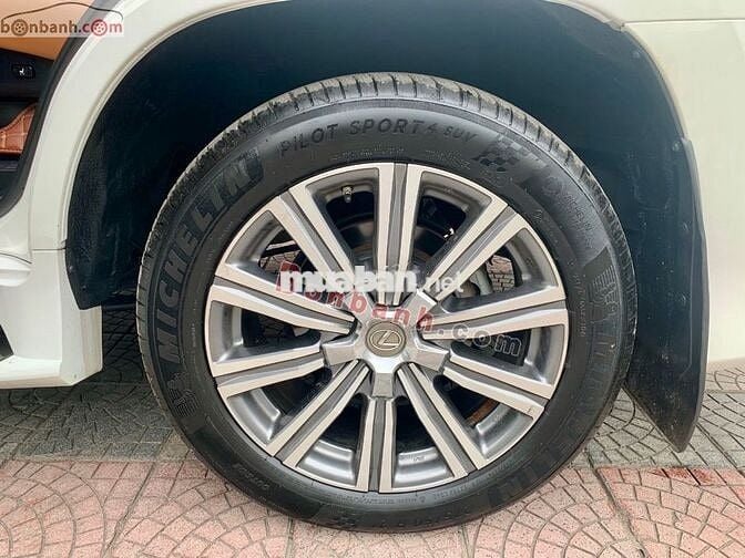 Lexus LX 570 2016 - 4 Tỷ 500 Triệu