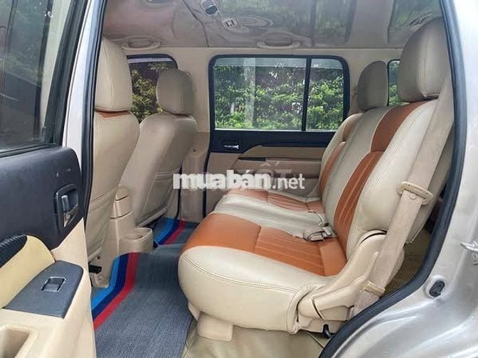 FORD EVEREST sản xuất 2011, máy dầu
