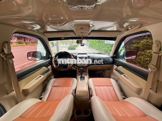FORD EVEREST sản xuất 2011, máy dầu
