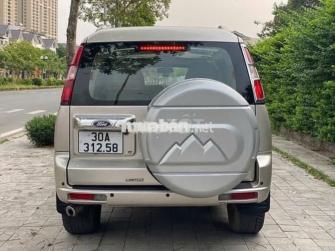 FORD EVEREST sản xuất 2011, máy dầu