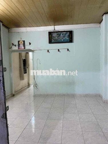 Nhà Hẻm 10m thoại ngọc hầu. DT:6 X 22 cấp 4 2PN 1WC