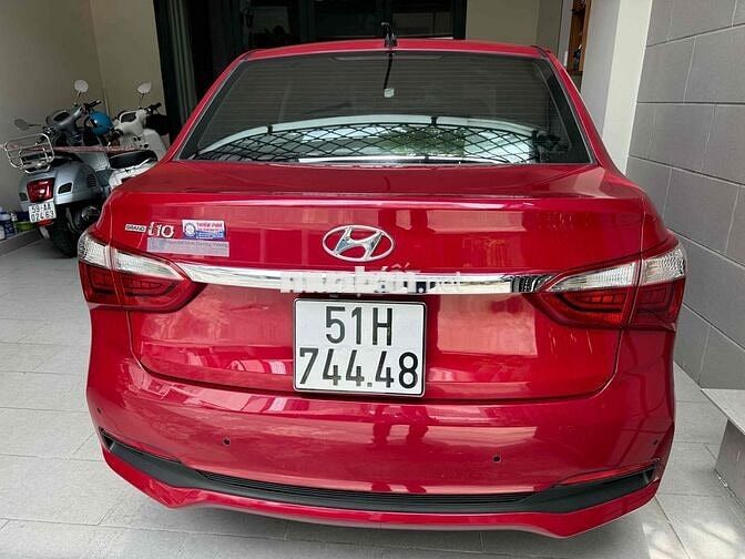 Hyundai Grand i10 số tự động bản full 37 ngàn km