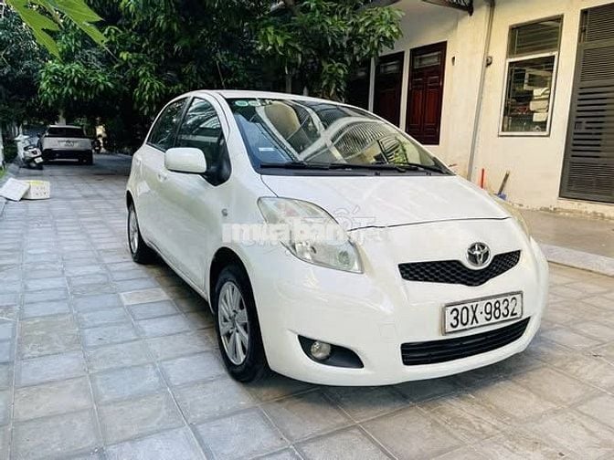 Toyota Yaris 1.3 AT đk 2010 nhập Nhật