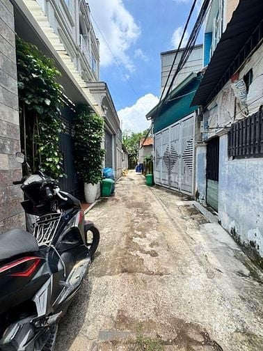 Bán đất thổ cư 5.7 tỷ - DT 122m gần Lê Văn Thịnh - P. Bình Trưng Đông 