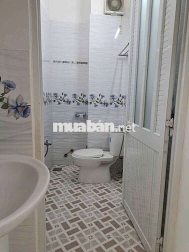 NHÀ 2LẦU SẴN 3 MÁY LẠNH HẺM TẢI ĐƯỜNG TAM BÌNH GẦN TÔ NGỌC VÂN