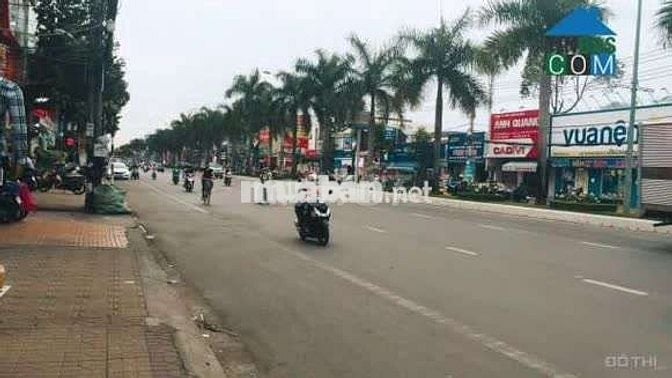 Bán nhà góc mặt tiến 3 tháng 2 , 309m2