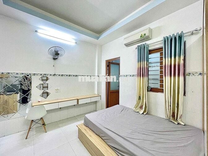 STUDIO 35m2 có BAN CÔNG MÁY GIẶT RIÊNG THANG MÁY TRUNG TÂM QUẬN 10