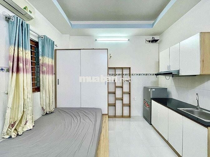 STUDIO 35m2 có BAN CÔNG MÁY GIẶT RIÊNG THANG MÁY TRUNG TÂM QUẬN 10