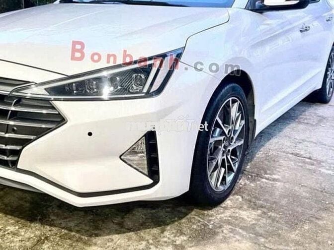 Hyundai Elantra 2.0 AT 2021 – Sedan hạng C