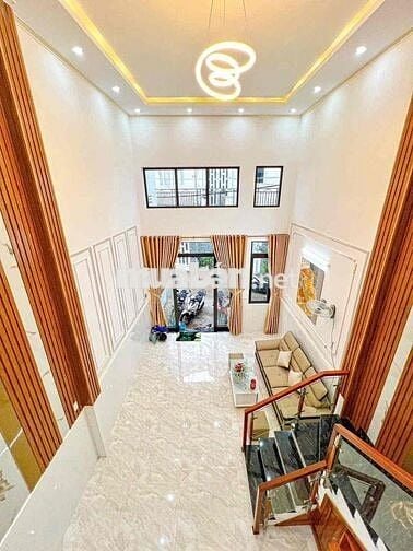 Nhà mới đẹp 3 phòng Hẻm 90 đường Hùng Vương