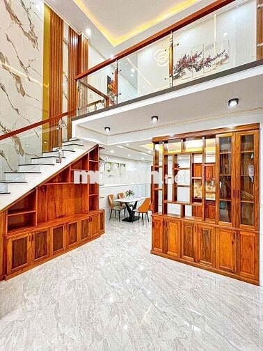 Nhà mới đẹp 3 phòng Hẻm 90 đường Hùng Vương