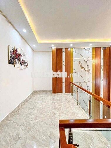 Nhà mới đẹp 3 phòng Hẻm 90 đường Hùng Vương