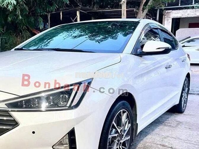 Hyundai Elantra 2.0 AT 2021 – Sedan hạng C