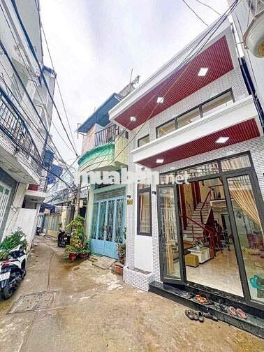 Nhà mới đẹp 3 phòng Hẻm 90 đường Hùng Vương