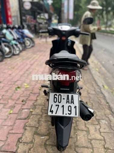 Wave blade chưa đổ xăng