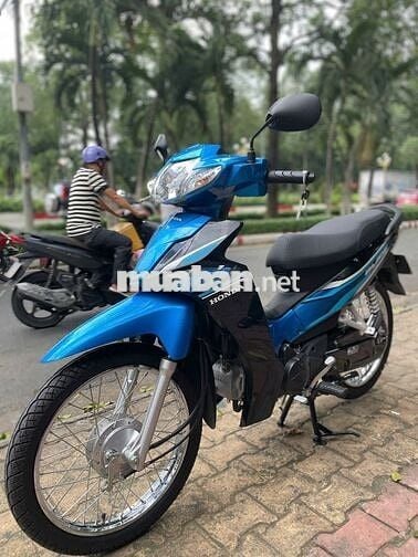Wave blade chưa đổ xăng