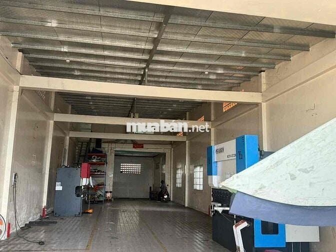 cho thuê 900mv MT QL1A  - Q12 TPHCM - Giá: 40tr/th