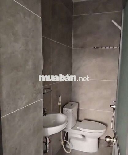 Cho thuê nhà nguyên căn mới tinh dt4×14 có 4pn,5wc hẻm xe 3 gác