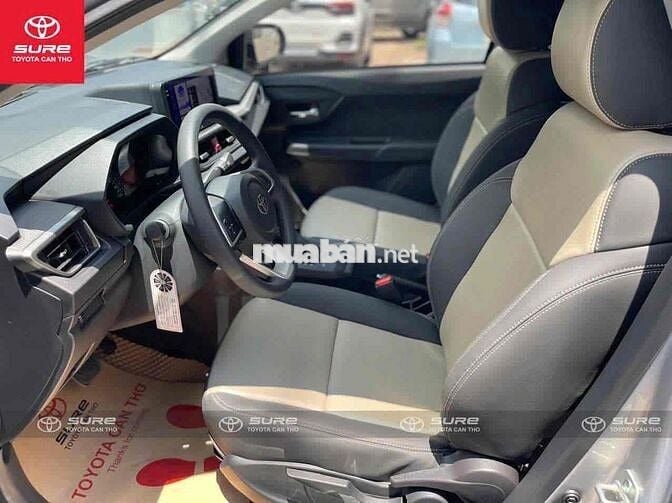 Toyota Wigo 2024 G 1.2 AT - 8.000 km