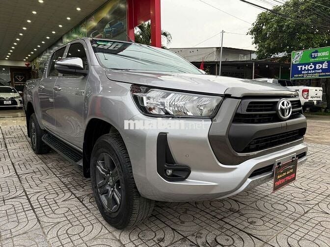 Toyota Hilux 2021 2.4E 4x2 AT - Cực chất