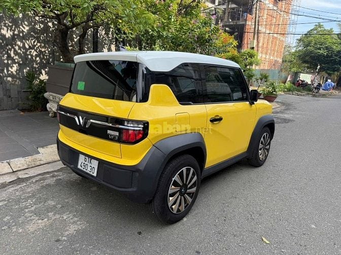 VinFast VF3 Vàng 2024 Thuê Pin 900k xe đẹp như mới 