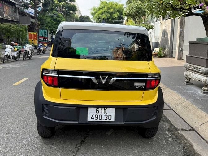 VinFast VF3 Vàng 2024 Thuê Pin 900k xe đẹp như mới 