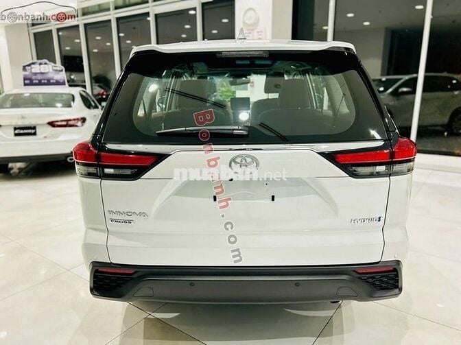 Toyota Innova Cross HEV 2.0 CVT 2025 - 973 Triệu