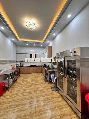 bán trường mầm no mặt tiền tl 29 an phú đông dtsd 800 m giá 20tỷ700