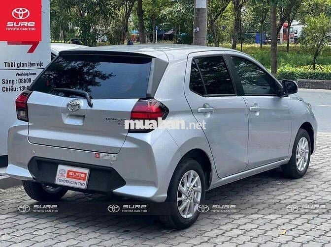 Toyota Wigo 2024 G 1.2 AT - 8.000 km