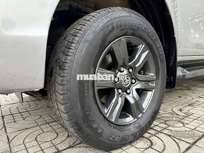 Toyota Hilux 2021 2.4E 4x2 AT - Cực chất