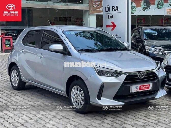 Toyota Wigo 2024 G 1.2 AT - 8.000 km
