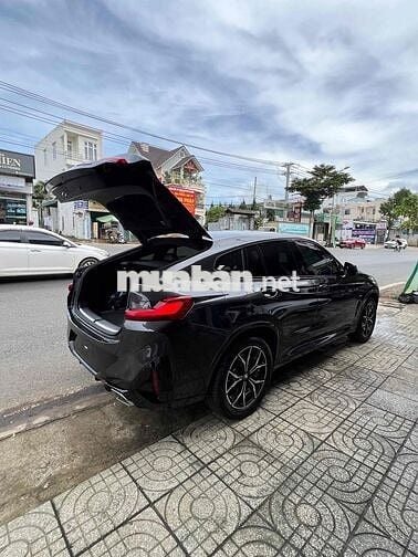 BMW X4 2023  đăng ky lan đâu 6/2025 - 4000 km