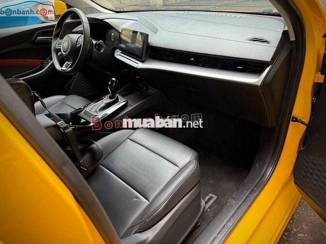 MG 5 Luxury 1.5 AT 2024 - 18000km