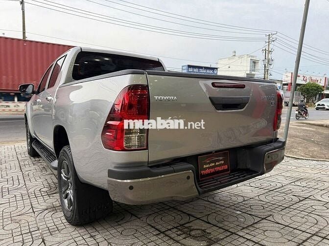 Toyota Hilux 2021 2.4E 4x2 AT - Cực chất
