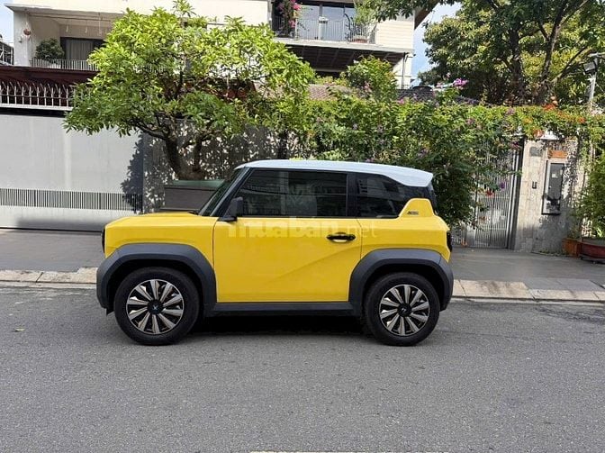 VinFast VF3 Vàng 2024 Thuê Pin 900k xe đẹp như mới 
