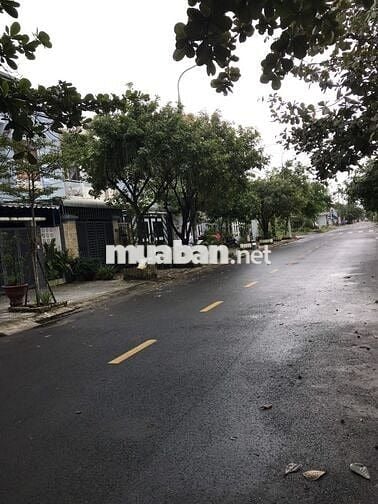 BÁN NHÀ CẤP 4 ĐƯỜNG HUỲNH XUÂN NHỊ, GẦN CÔNG VIÊN, ĐÀ NẴNG