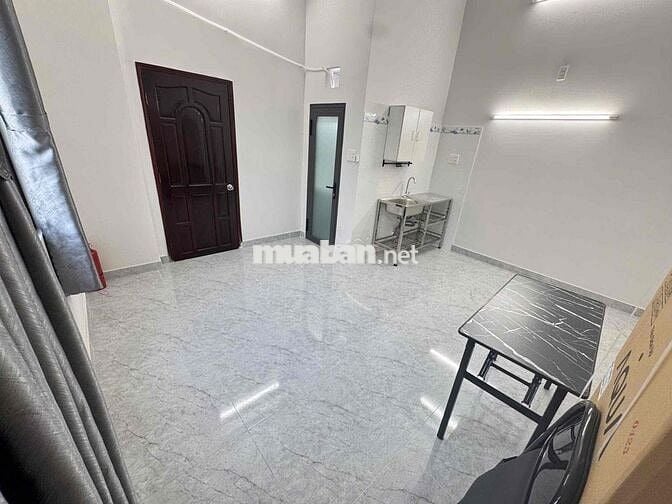 CHO THUÊ PHÒNG GIÁ RẺ FULL NỘI THẤT CỬA SỔ TRỜI  EMART PHAN HUY ÍCH