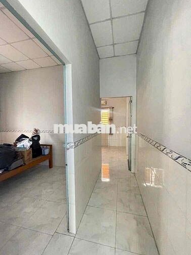 Nhà 4 phòng trục chính hẻm Nguyễn Văn Cừ