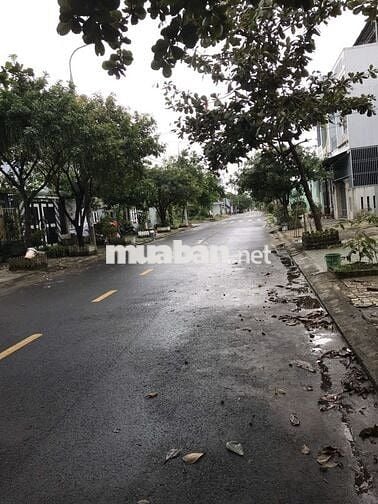 BÁN NHÀ CẤP 4 ĐƯỜNG HUỲNH XUÂN NHỊ, GẦN CÔNG VIÊN, ĐÀ NẴNG
